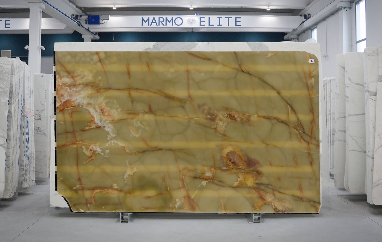 ONYX GREEN EN RETRO ECLAIRAGE POUR CREDENCE MURALE PAR NEW DECO CART