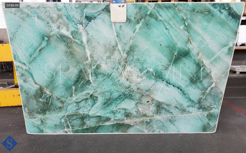 Nouvel arrivage de pierres naturelles d'exception chez New deco cart à gignac la nerthe